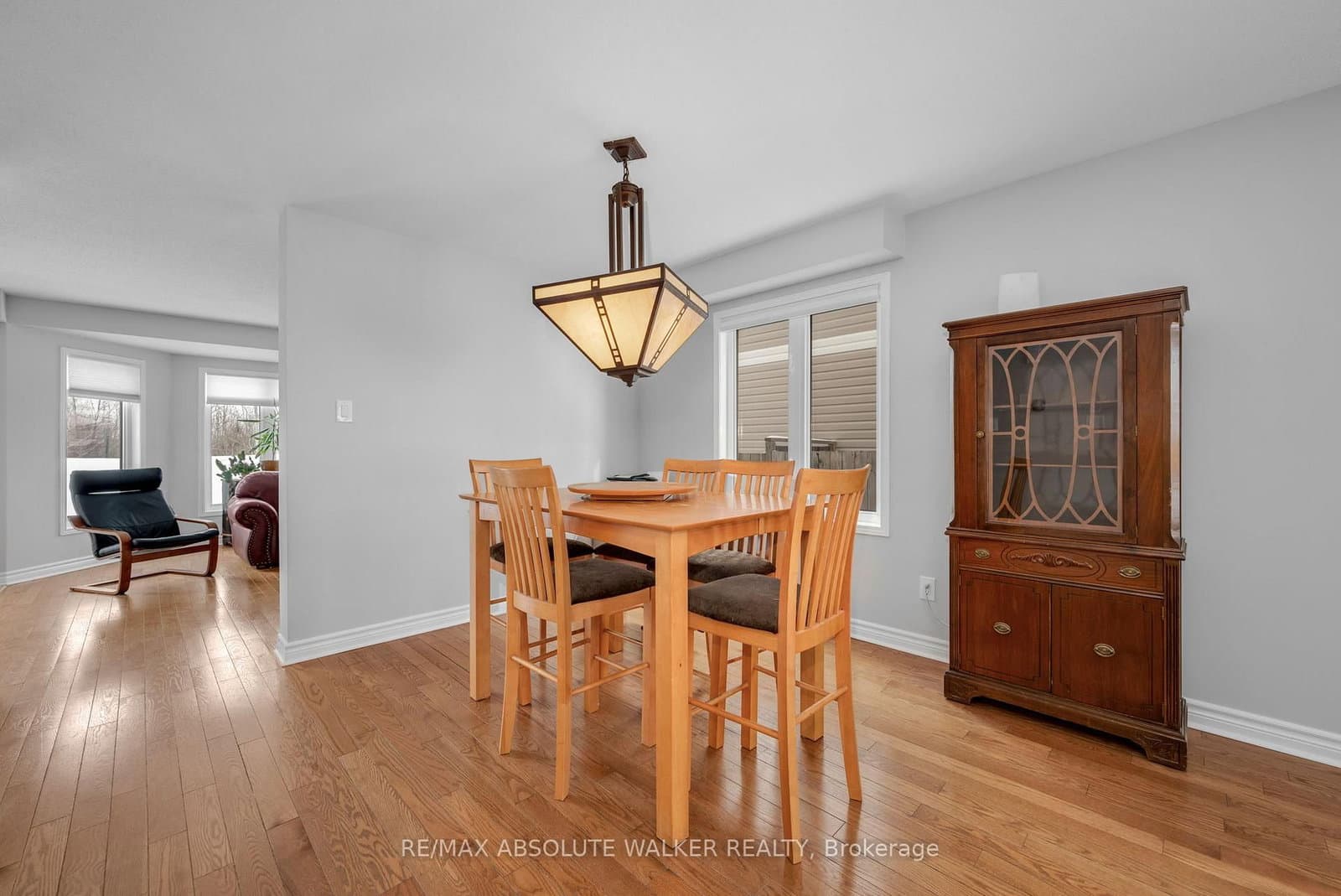 2351 Glandriel Crescent, Orleans, ON — photo 2