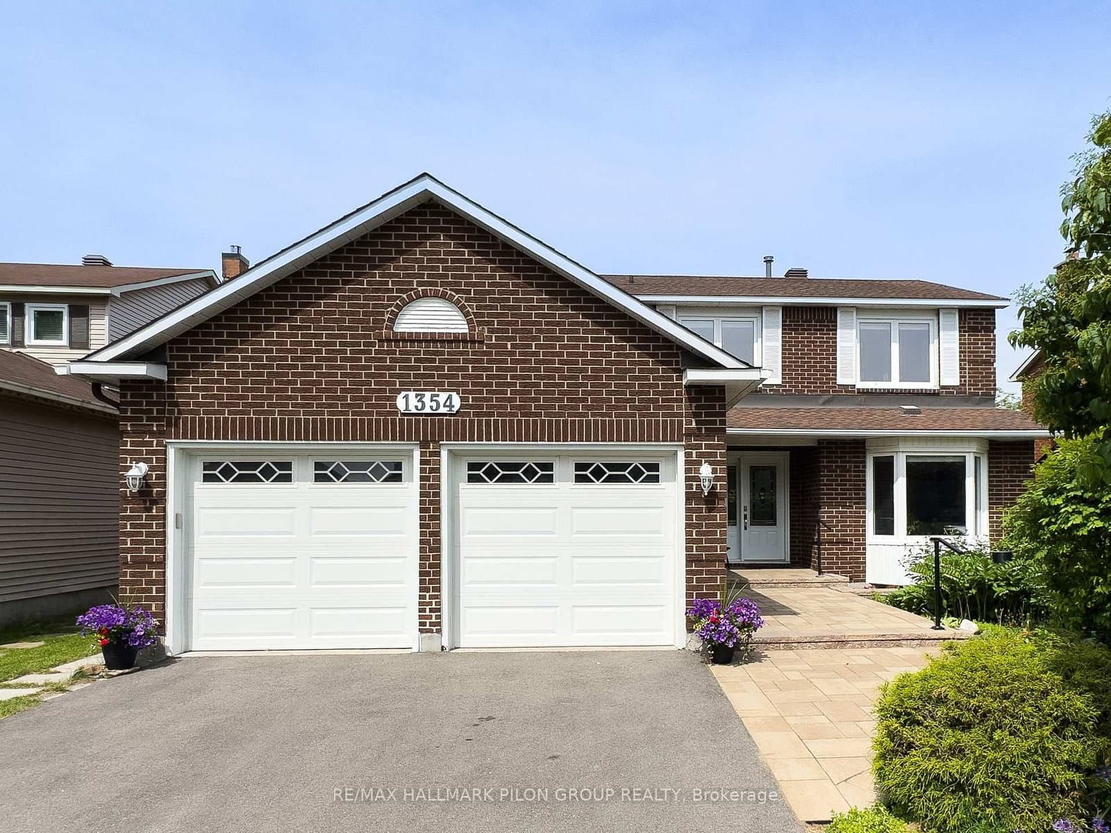 1354 Mountainside Crescent, Orleans, ON