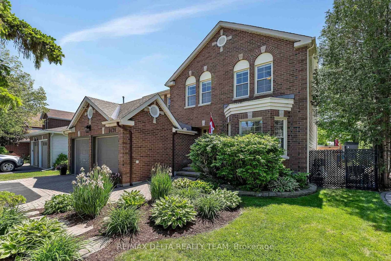 1426 Cheverny Crescent, Ottawa, ON — photo 2