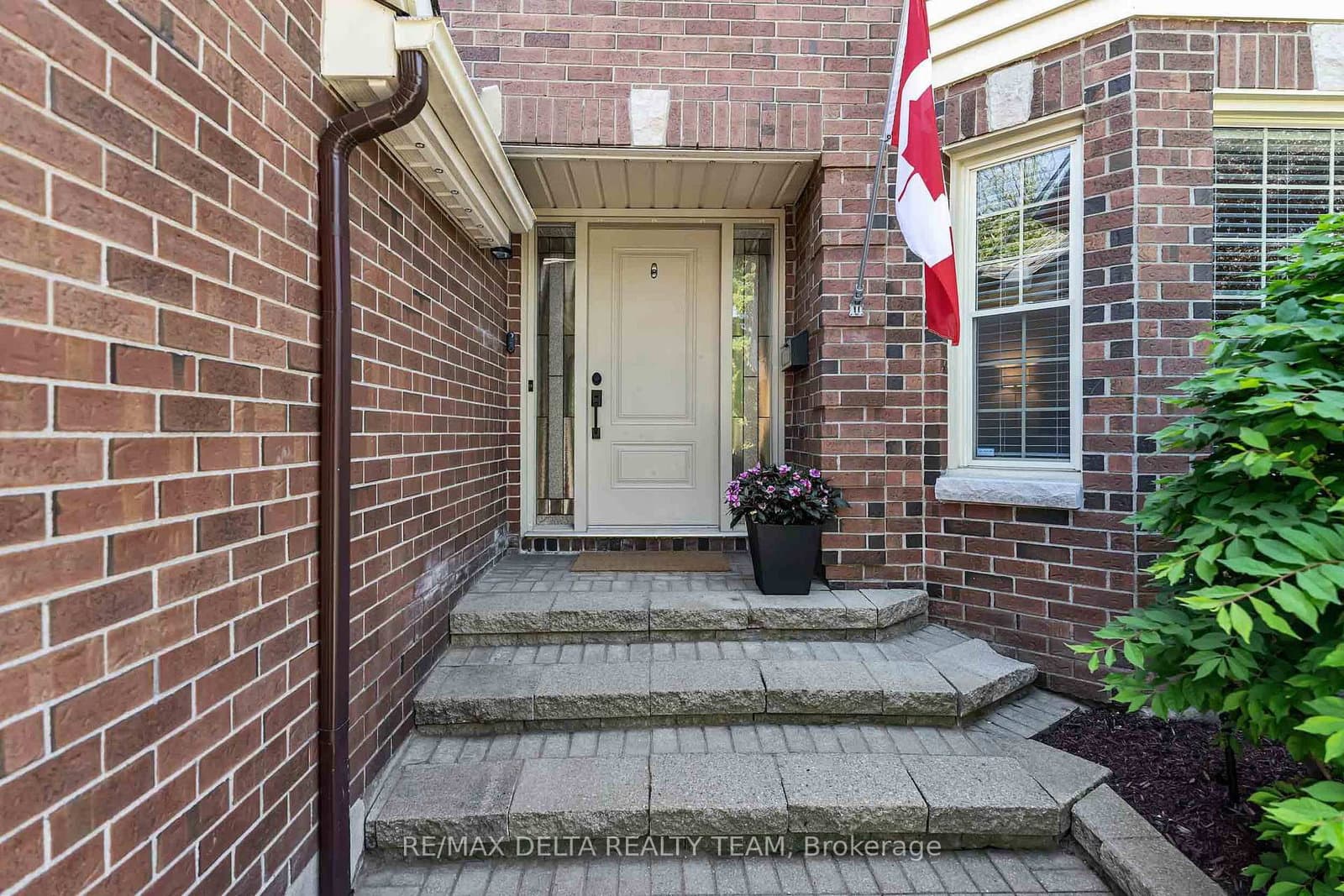 1426 Cheverny Crescent, Ottawa, ON — photo 3