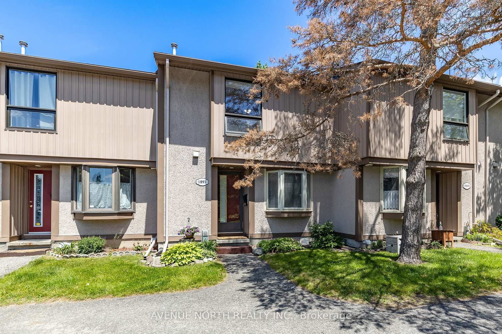 1897 Stonehenge Crescent, Ottawa, ON
