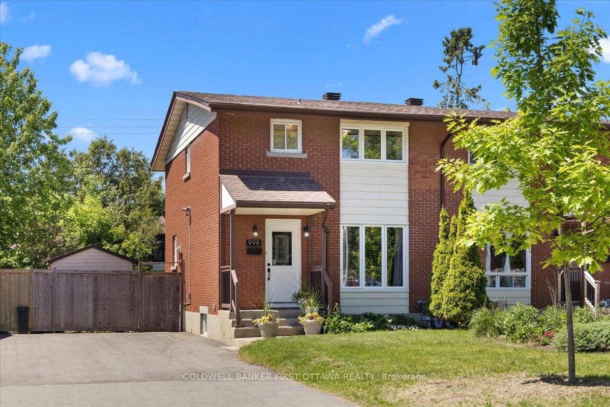 998 Mossdale Street, Ottawa, ON