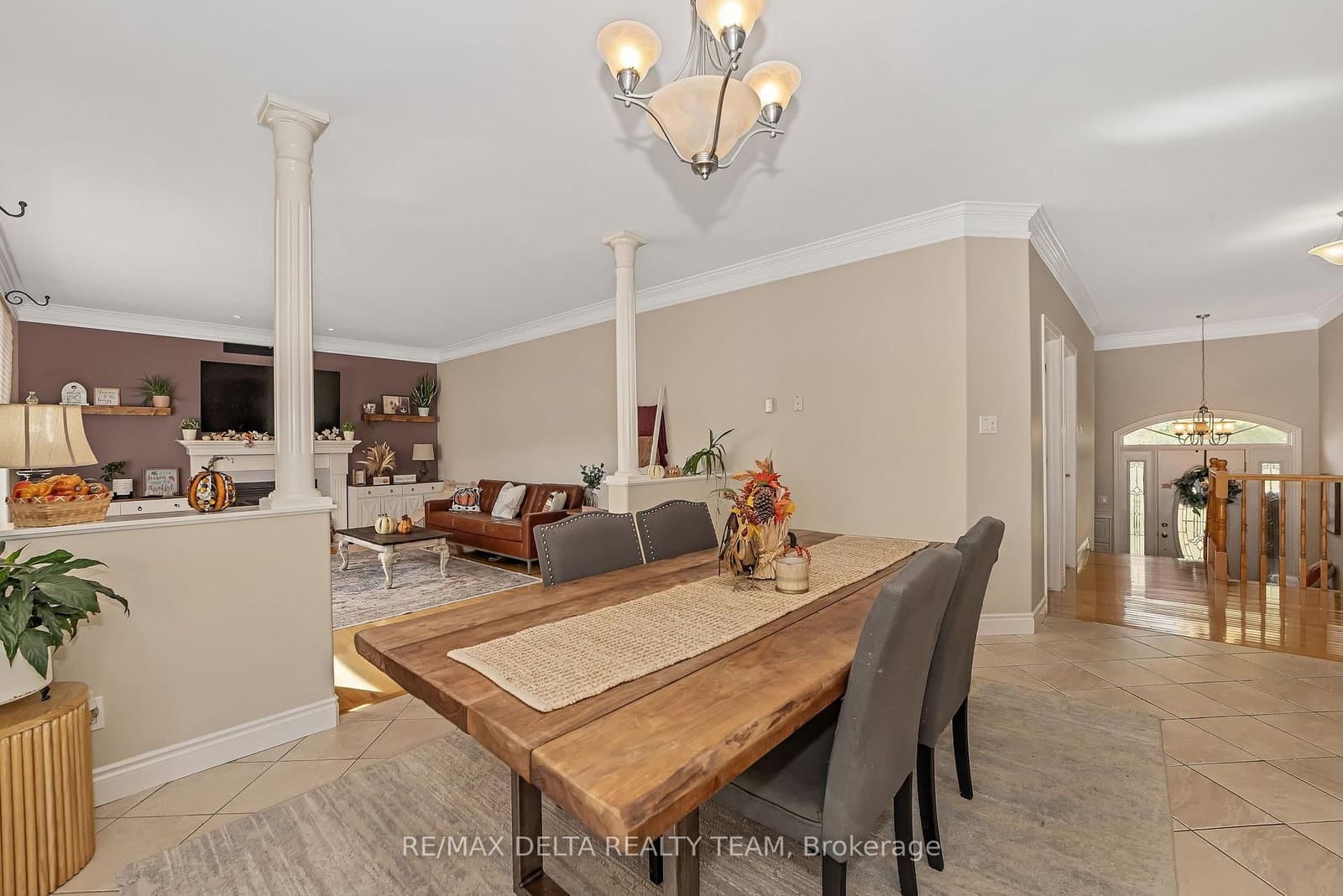 3782 Etienne Road, Sarsfield, ON — photo 3