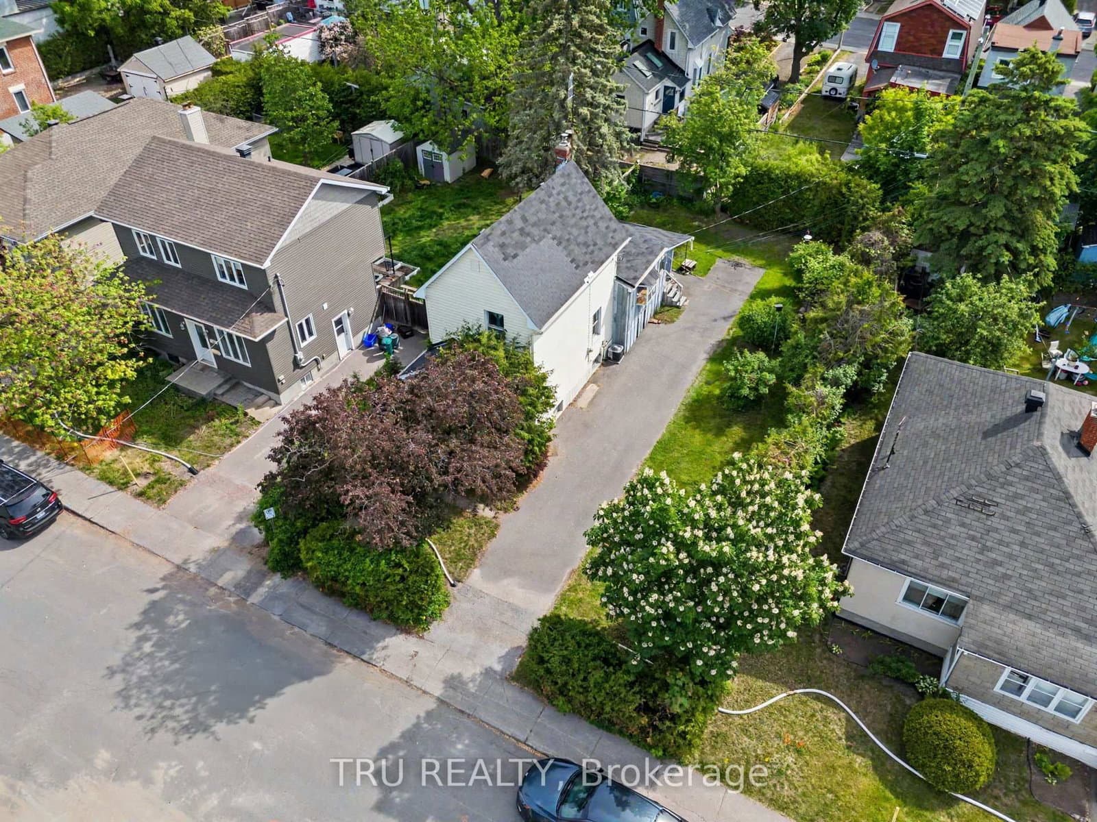 23 Anna Avenue, Ottawa, ON — photo 3