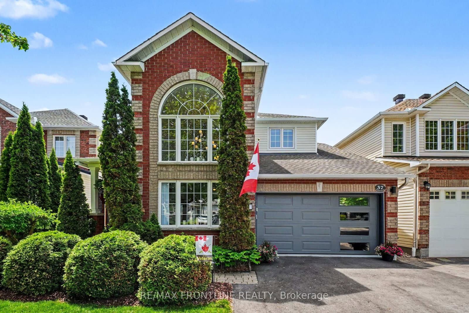 37 Calderwood Way, Ottawa, ON