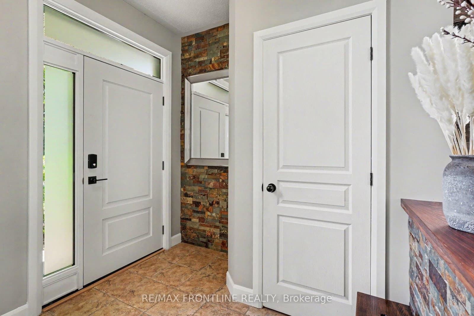 37 Calderwood Way, Ottawa, ON — photo 3
