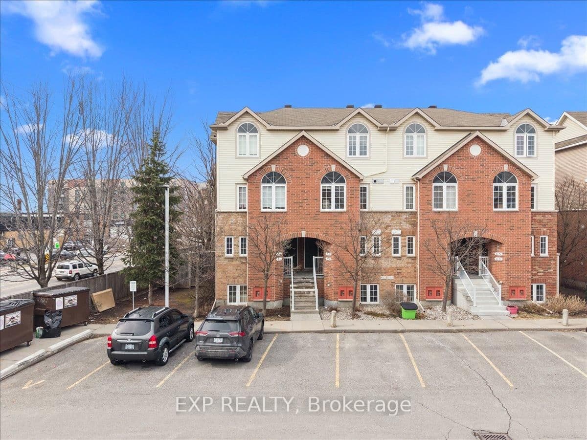 57 Steele Park Private, Ottawa, ON — photo 3