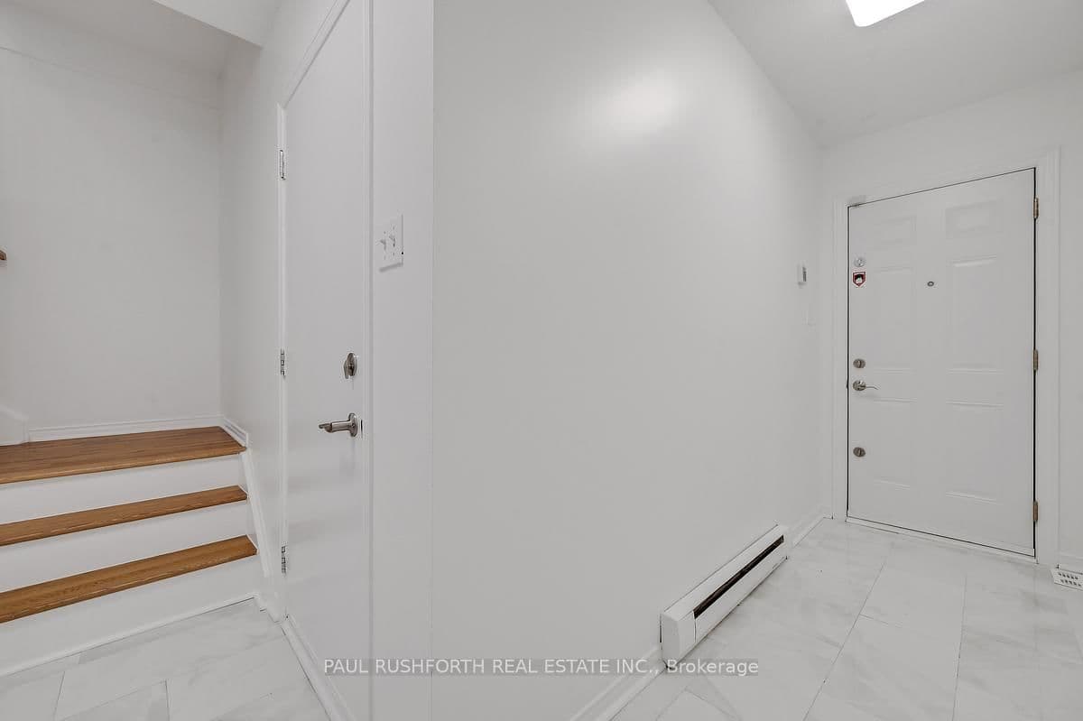 18 - 2828 Richmond Road, Ottawa, ON — photo 3