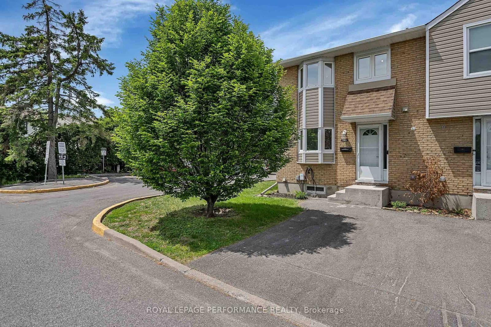 A - 1780 Lamoureux Drive, Ottawa, ON