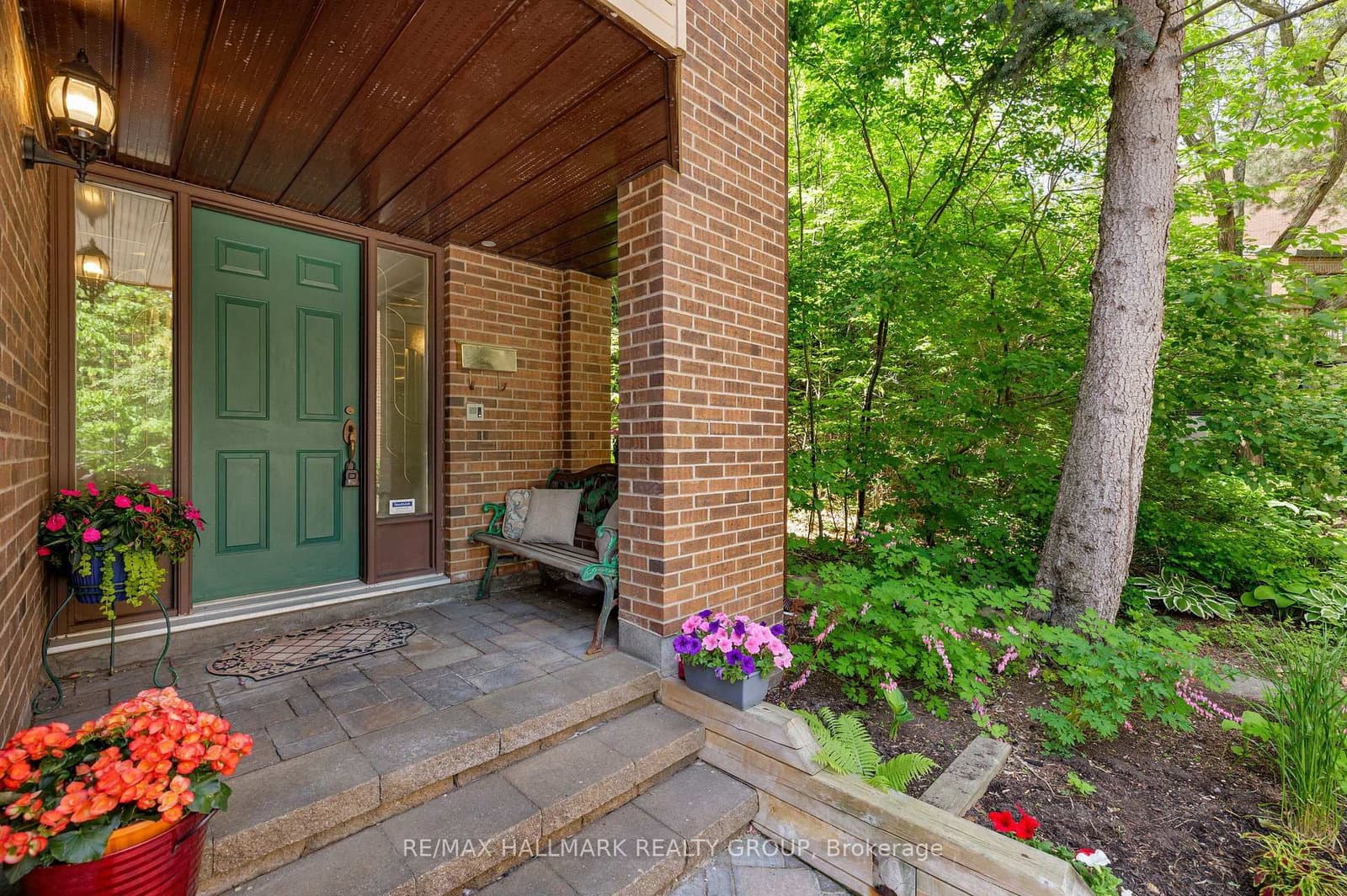 40 - 12 Summershade Private, Ottawa, ON — photo 2