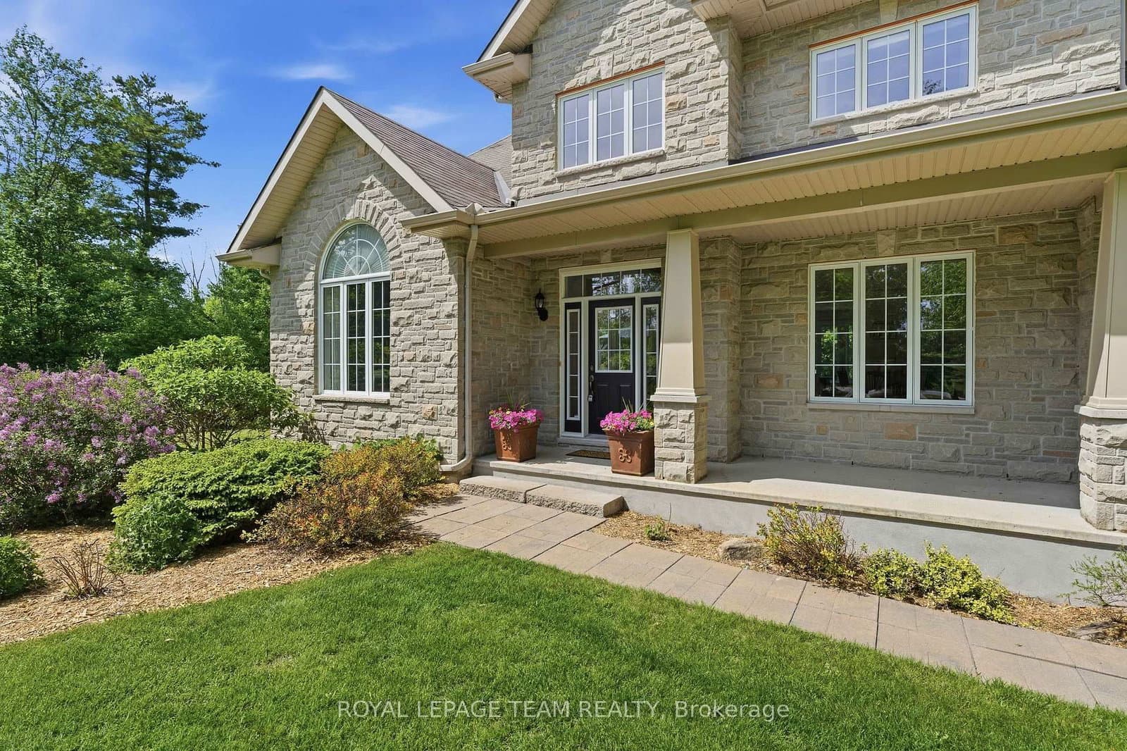234 Cyd Street, Carp, ON — photo 2