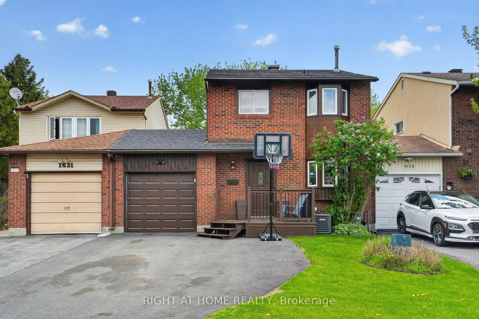 1633 Lafrance Drive, Ottawa, ON