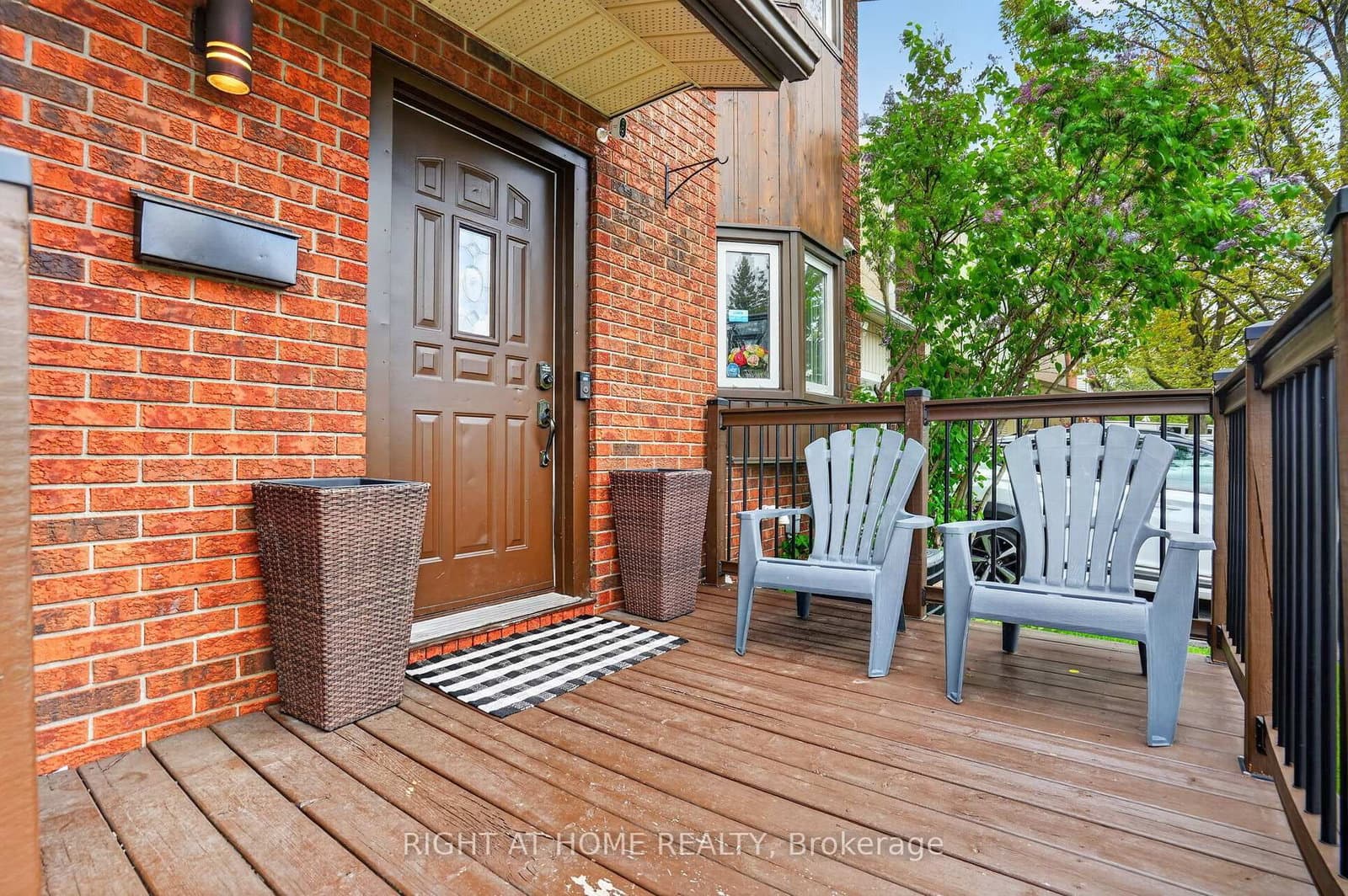 1633 Lafrance Drive, Ottawa, ON — photo 2