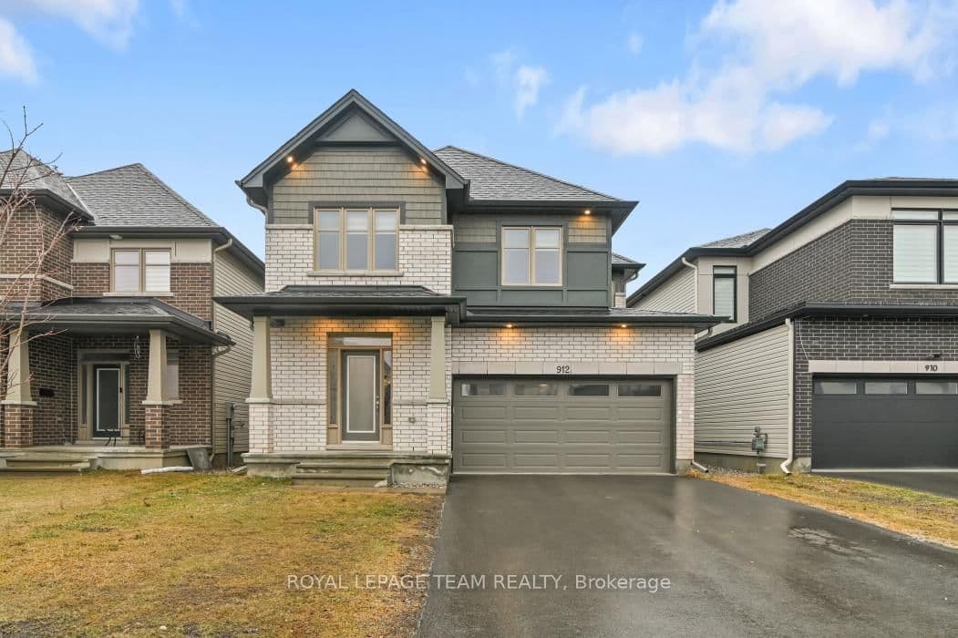 912 Duxbury Lane, Ottawa, ON