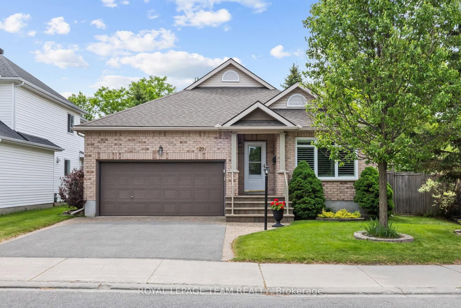 26 Escade Drive, Ottawa, ON — photo 2