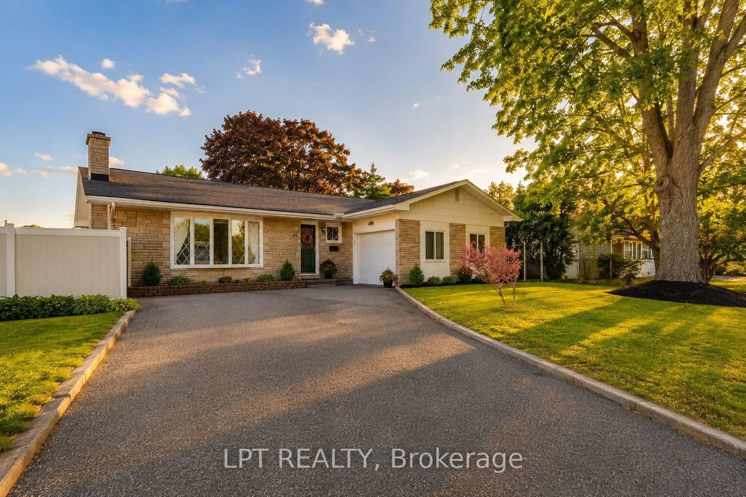 39 Hadley Circle, Ottawa, ON