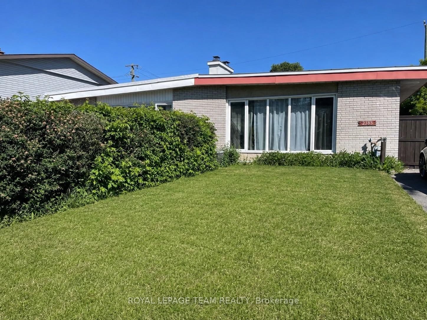 2383 Walkley Road, Ottawa, ON