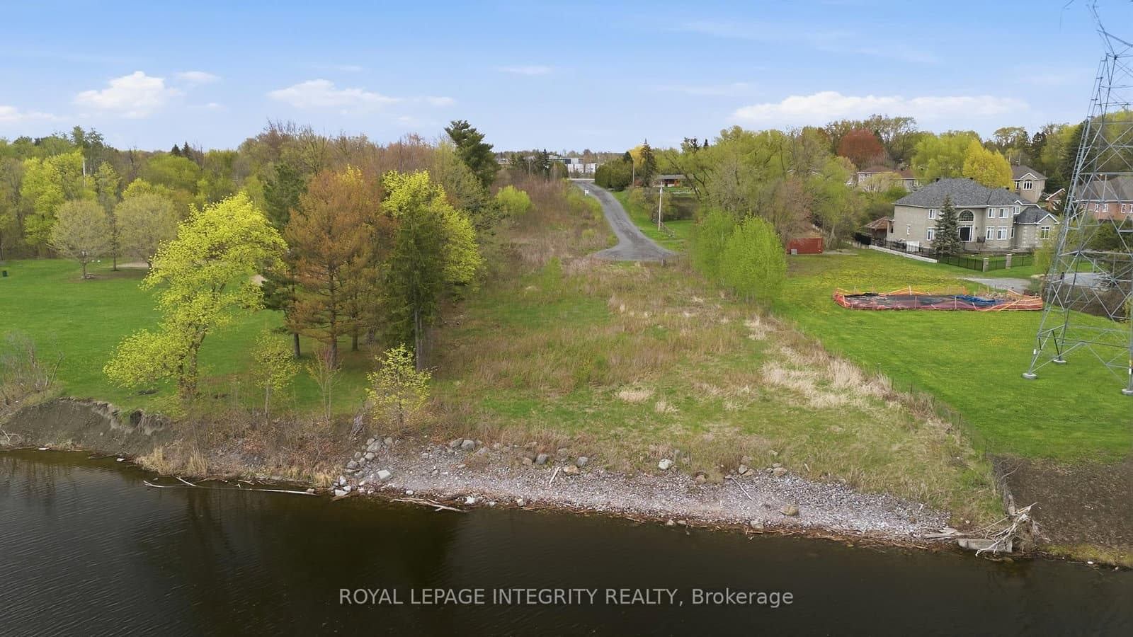 348 River Road, Ottawa, ON — photo 2