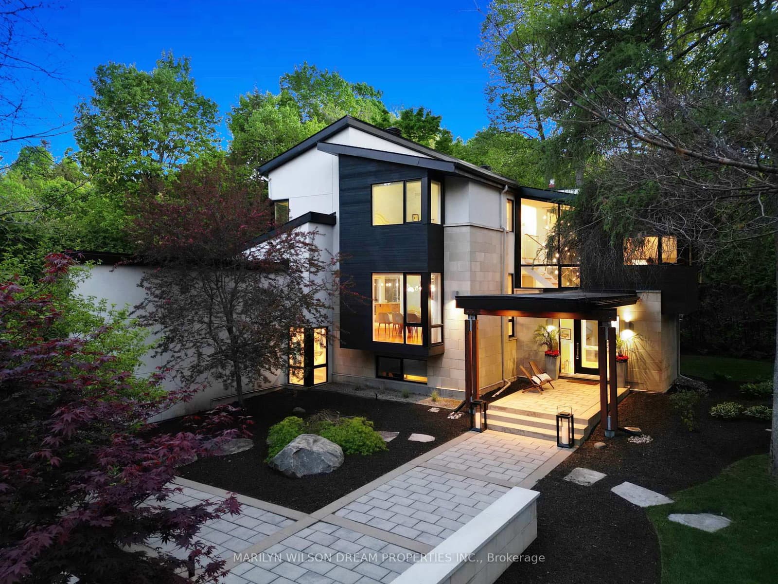10 Burrows Road, Ottawa, ON