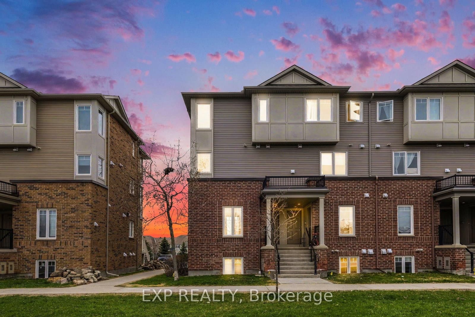 2563 Longfields Drive, Ottawa, ON