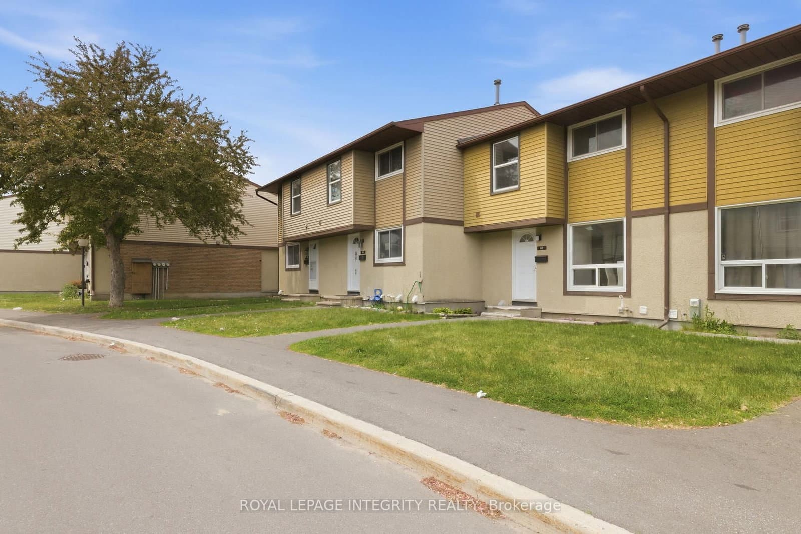 82 - 2570 Southvale Crescent, Ottawa, ON