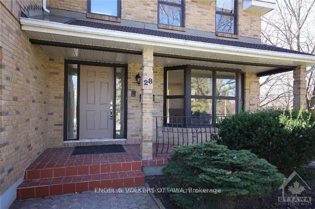 28 COUNTRY CLUB Drive, Ottawa, ON — photo 2