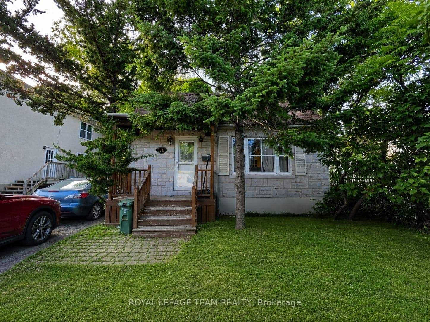 1247 Summerville Avenue, Ottawa, ON