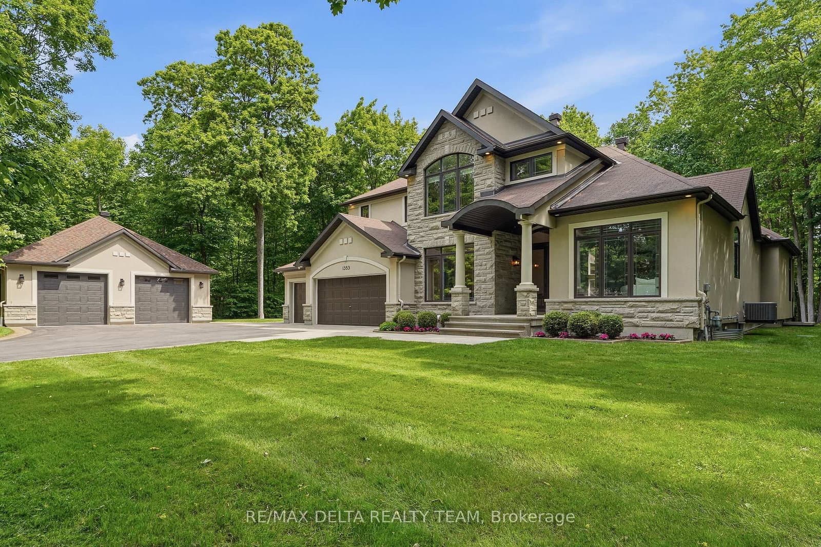 1353 Jules Leger Drive, Ottawa, ON — photo 3