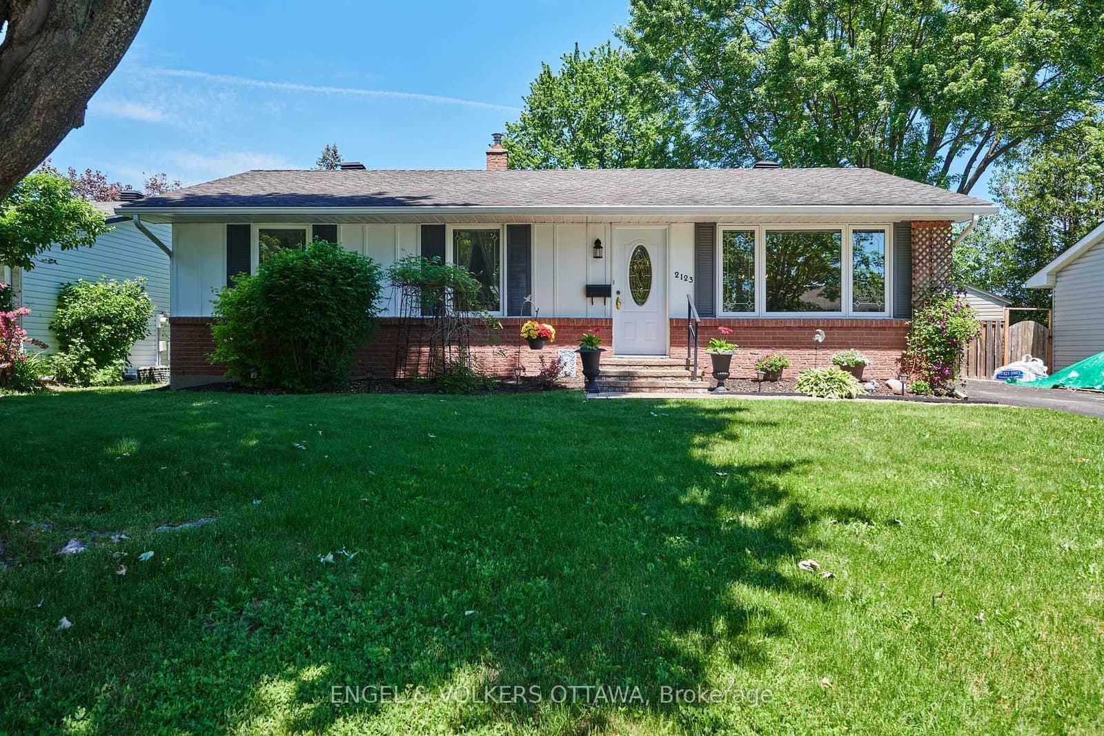 2123 Blue Jay Crescent, Ottawa, ON