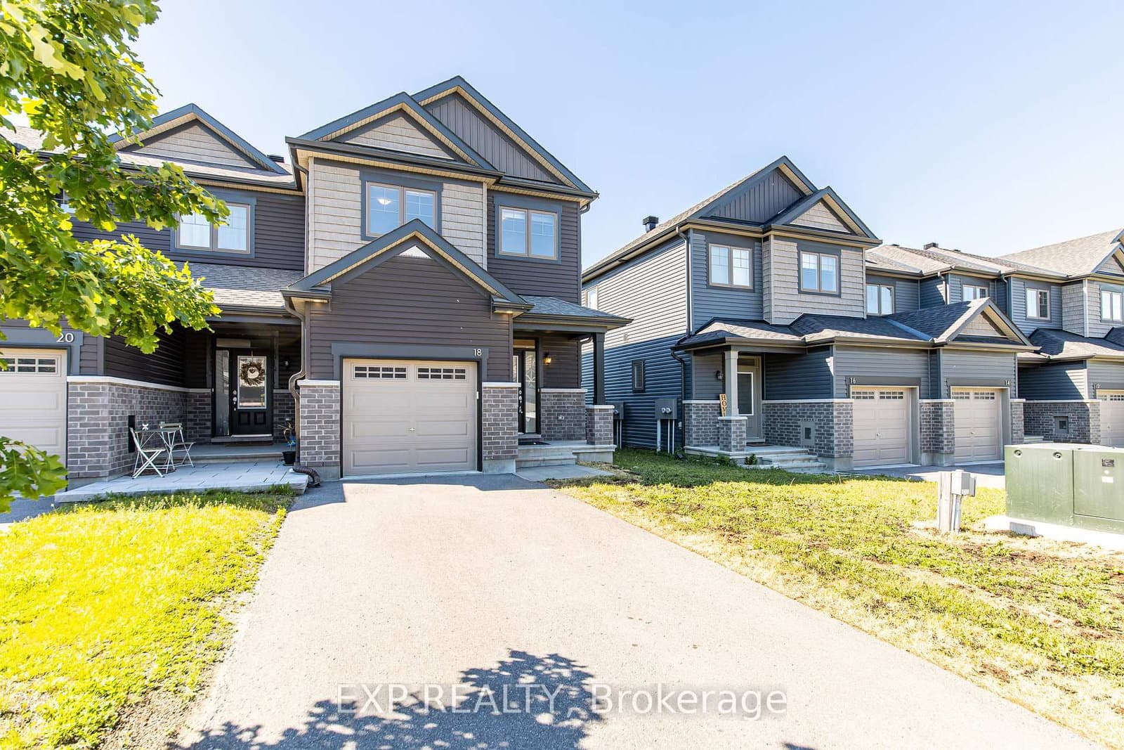 18 Rookie Crescent, Ottawa, ON