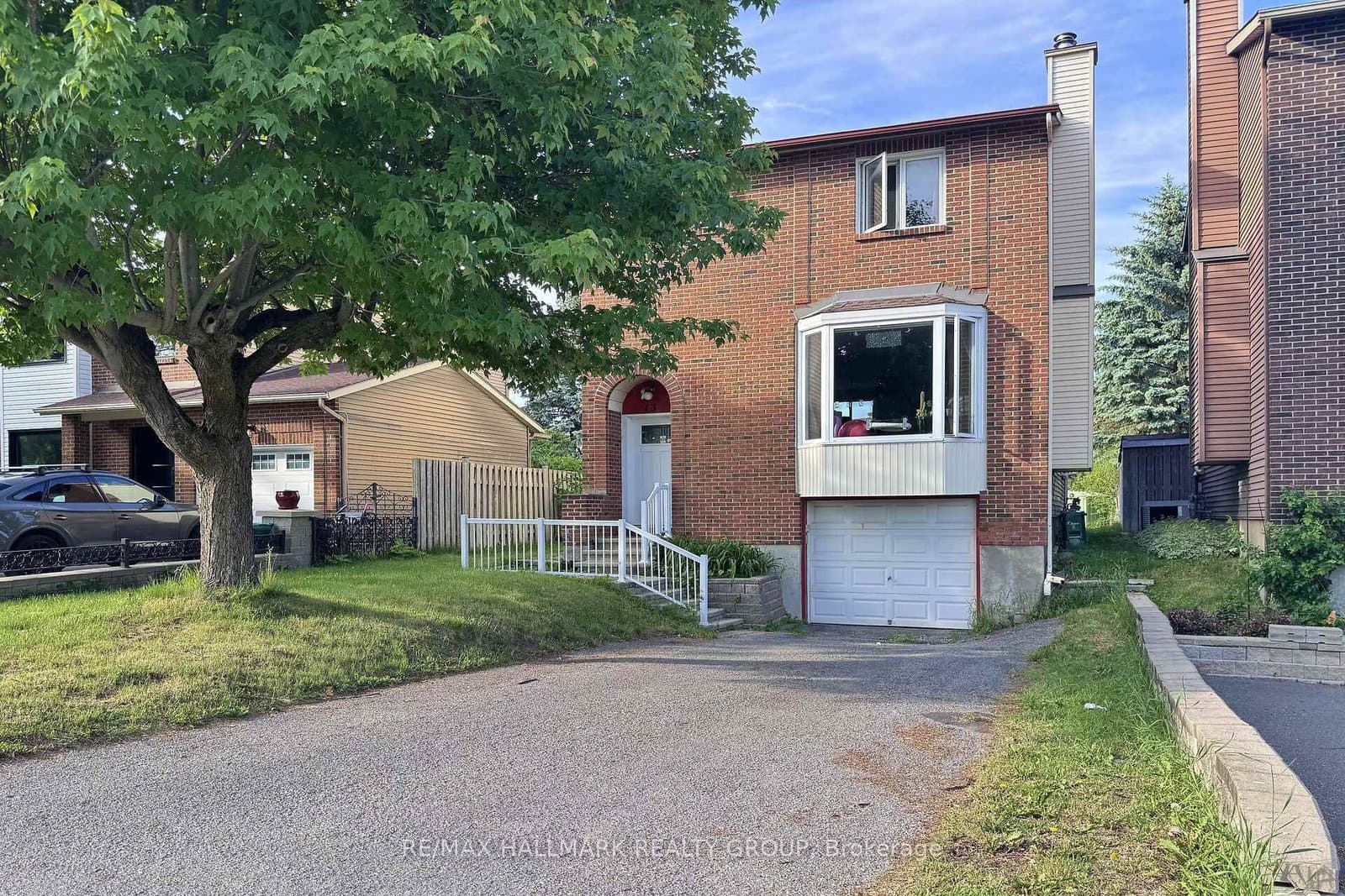 13 Coolspring Crescent, Ottawa, ON