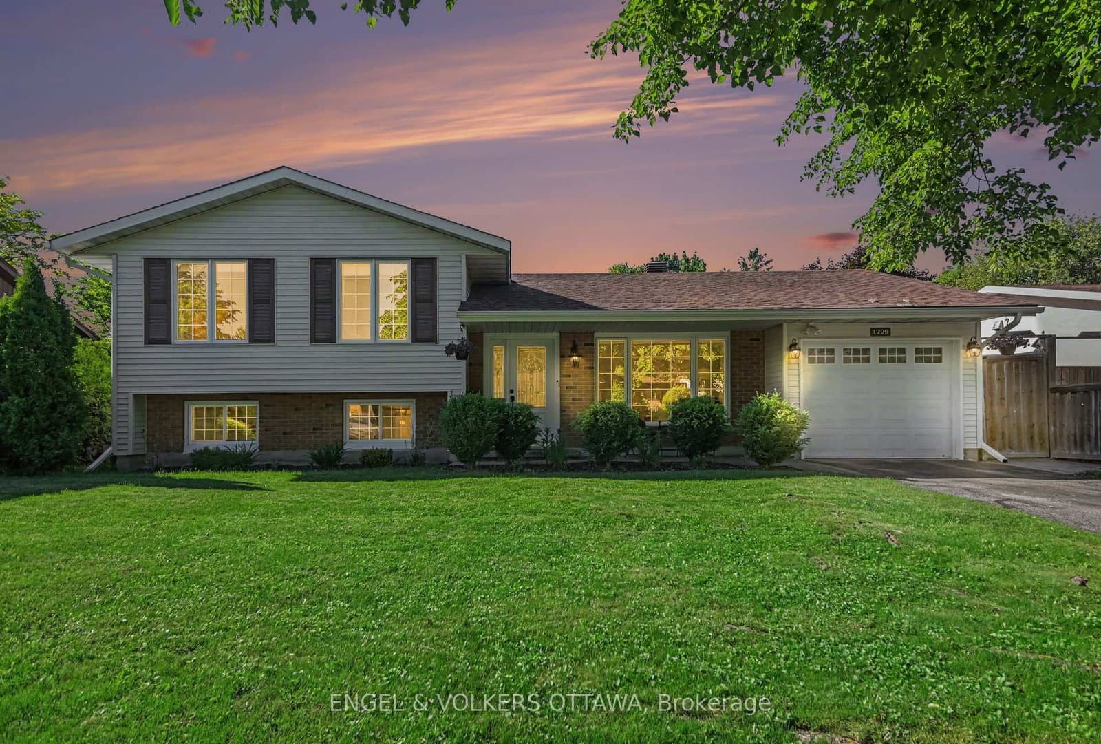 1299 Alloway Crescent, Ottawa, ON
