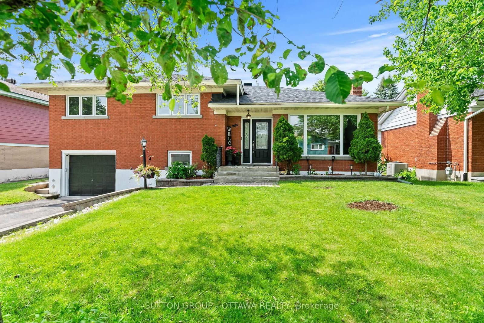1166 Whitemore Avenue, Ottawa, ON