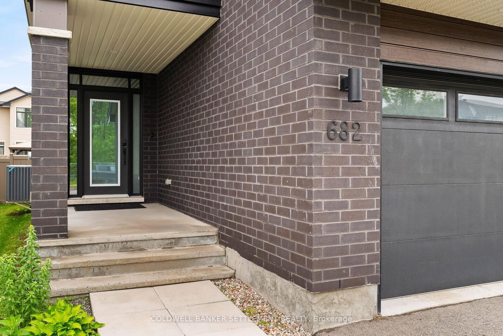 682 Borbridge Avenue, Ottawa, ON — photo 3