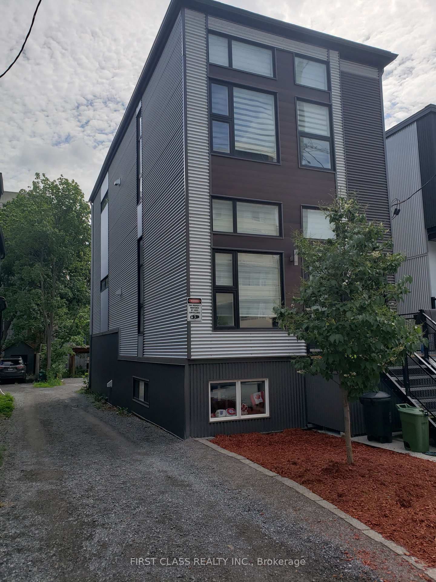 341 Cambridge Street, Ottawa, ON
