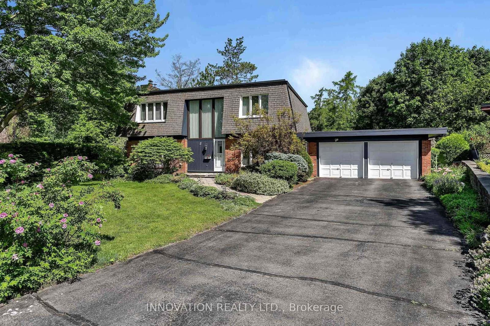 8 Sandwell Crescent, Ottawa, ON