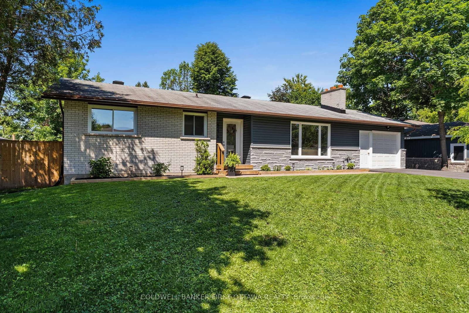 5276 Hillcrest Drive, Ottawa, ON — photo 2