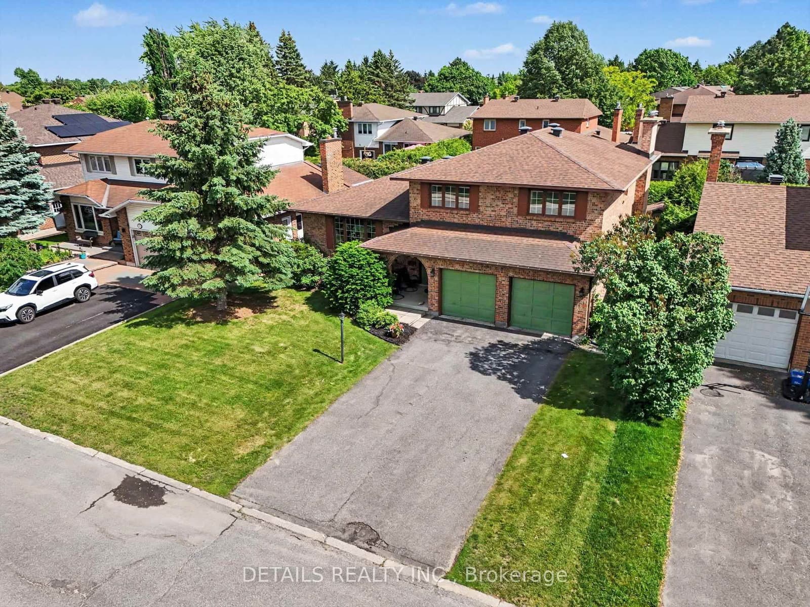 152 Foxfield Drive, Barrhaven, ON — photo 3