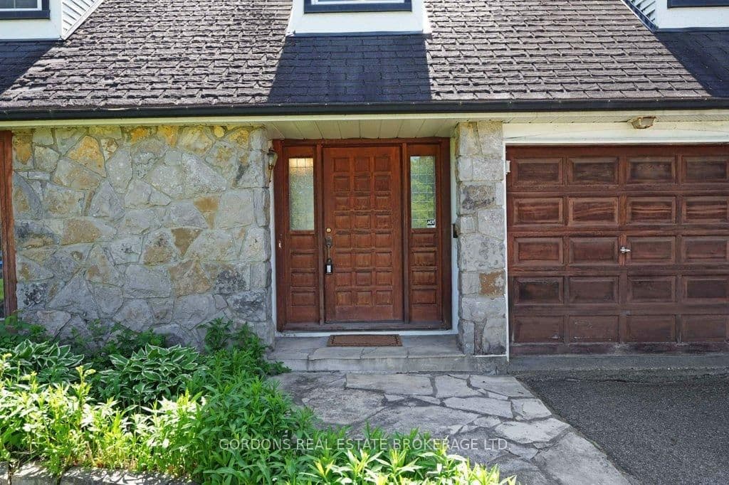 35 Aleutian Road, Ottawa, ON — photo 2