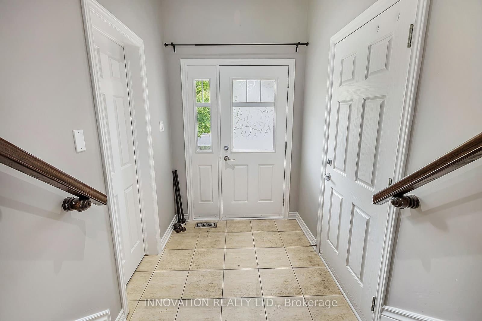 126 Garrity Crescent, Ottawa, ON — photo 2