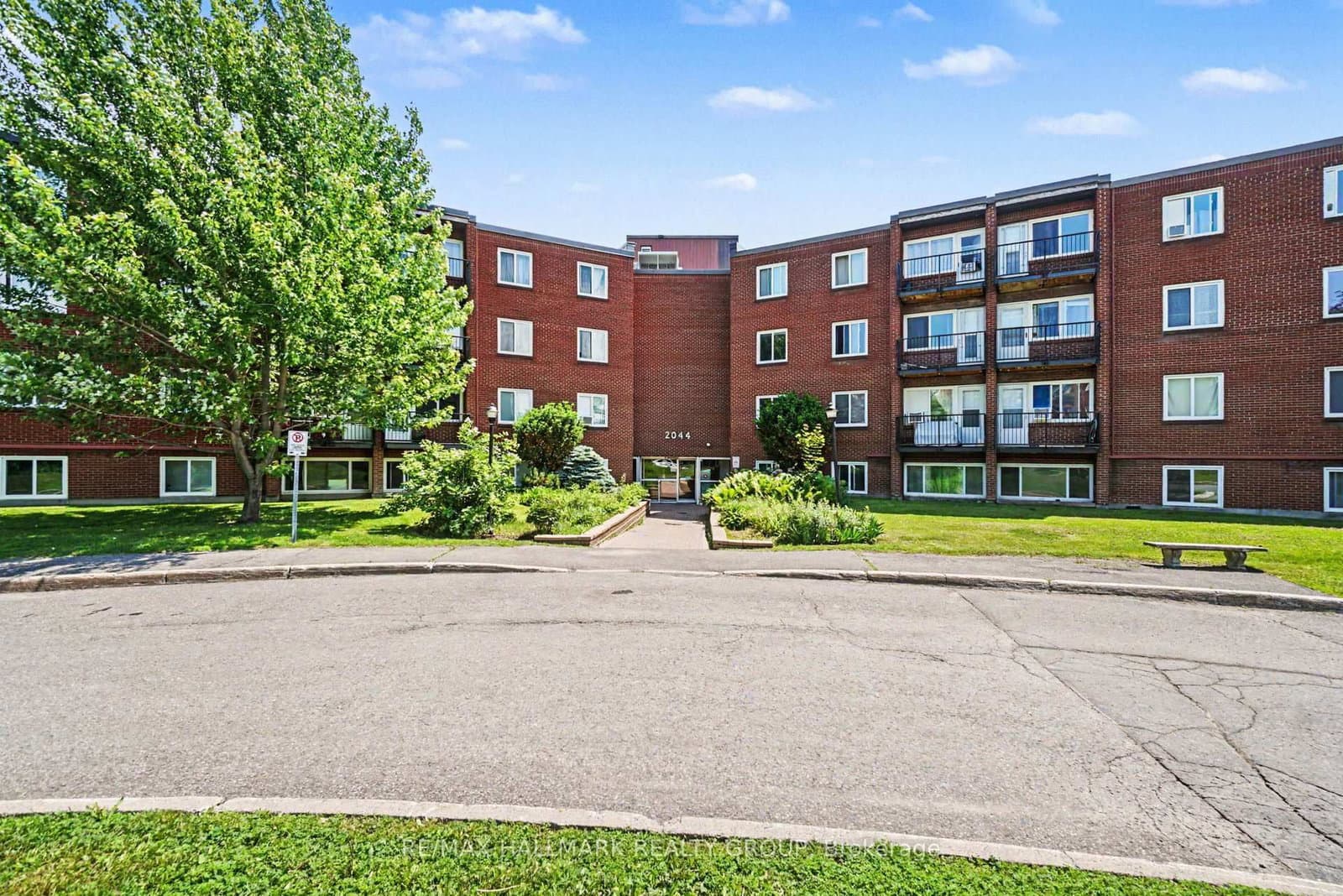 106A - 2044 Arrowsmith Drive, Ottawa, ON