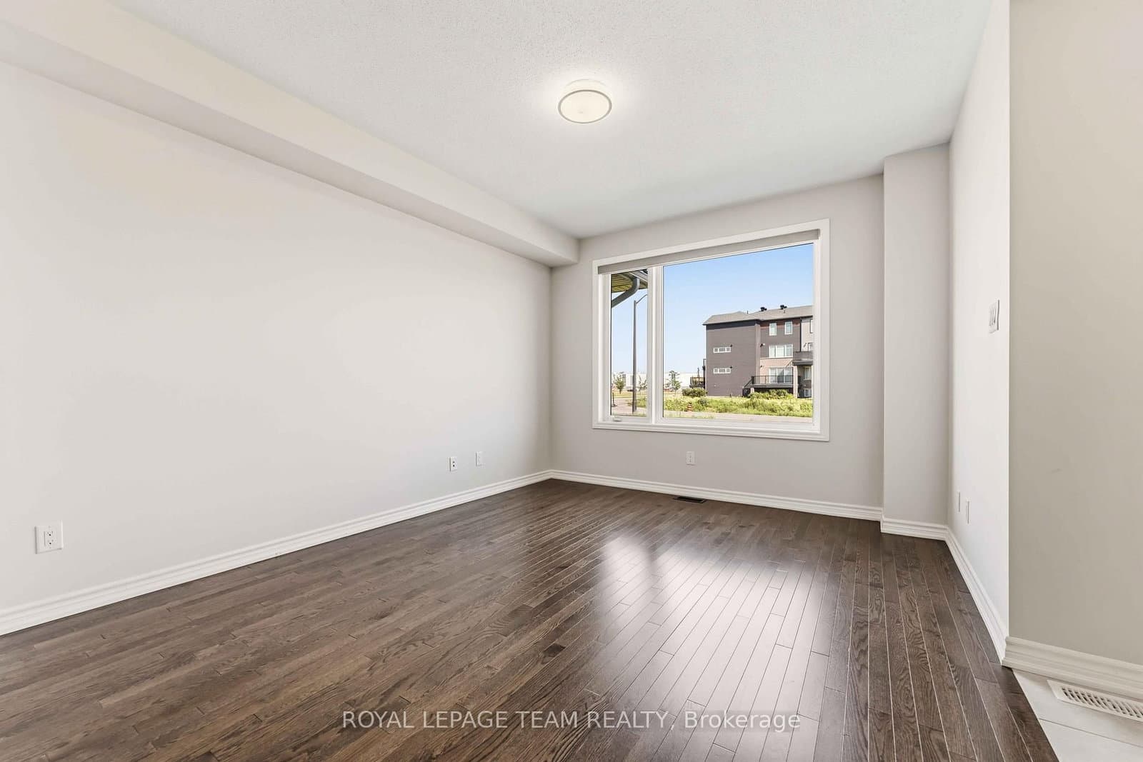 1184 Chapman Mills Drive, Ottawa, ON — photo 3