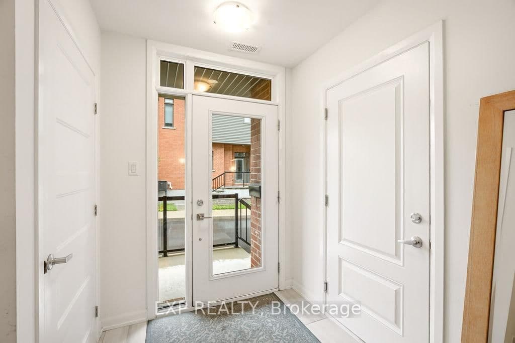 555 Halo Private, Ottawa, ON — photo 3