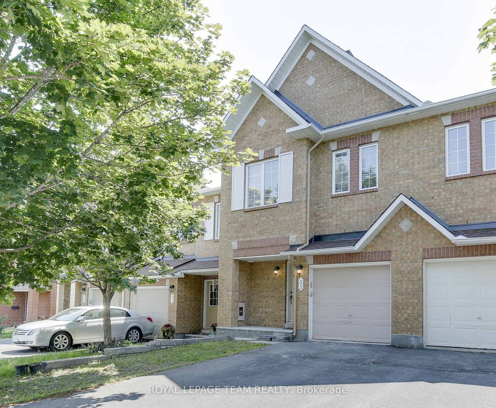 33 Scampton Drive, Kanata, ON — photo 2