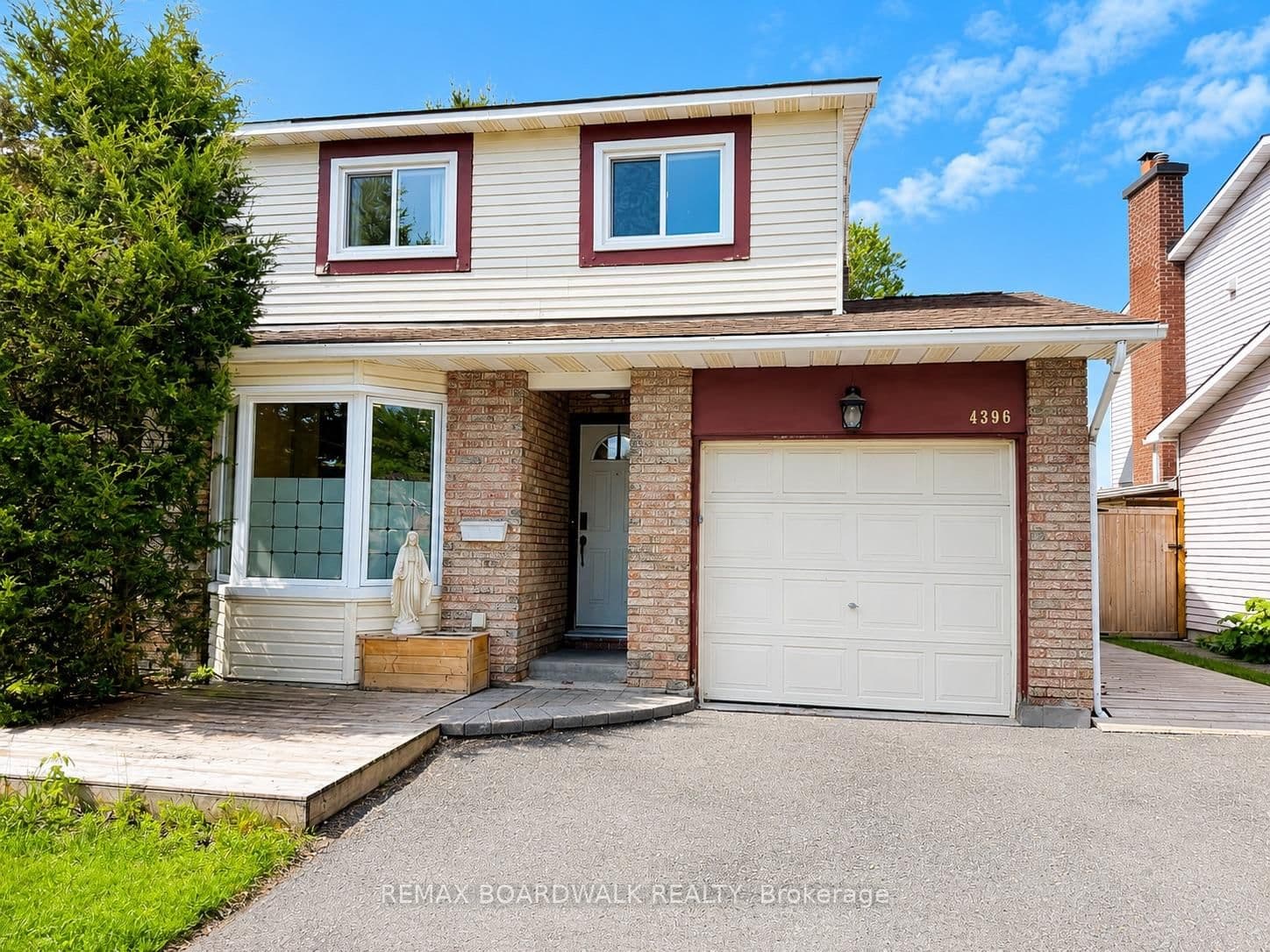 4396 Whittaker Crescent, Gloucester, ON — photo 2