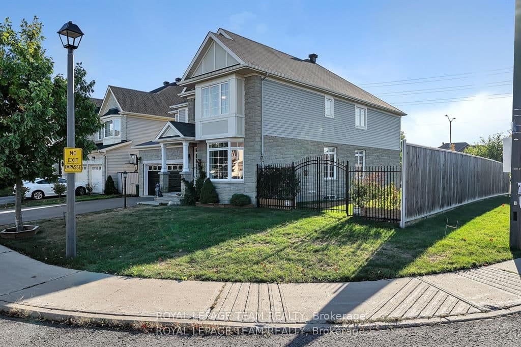 200 Kinloch Court, Ottawa, ON — photo 2