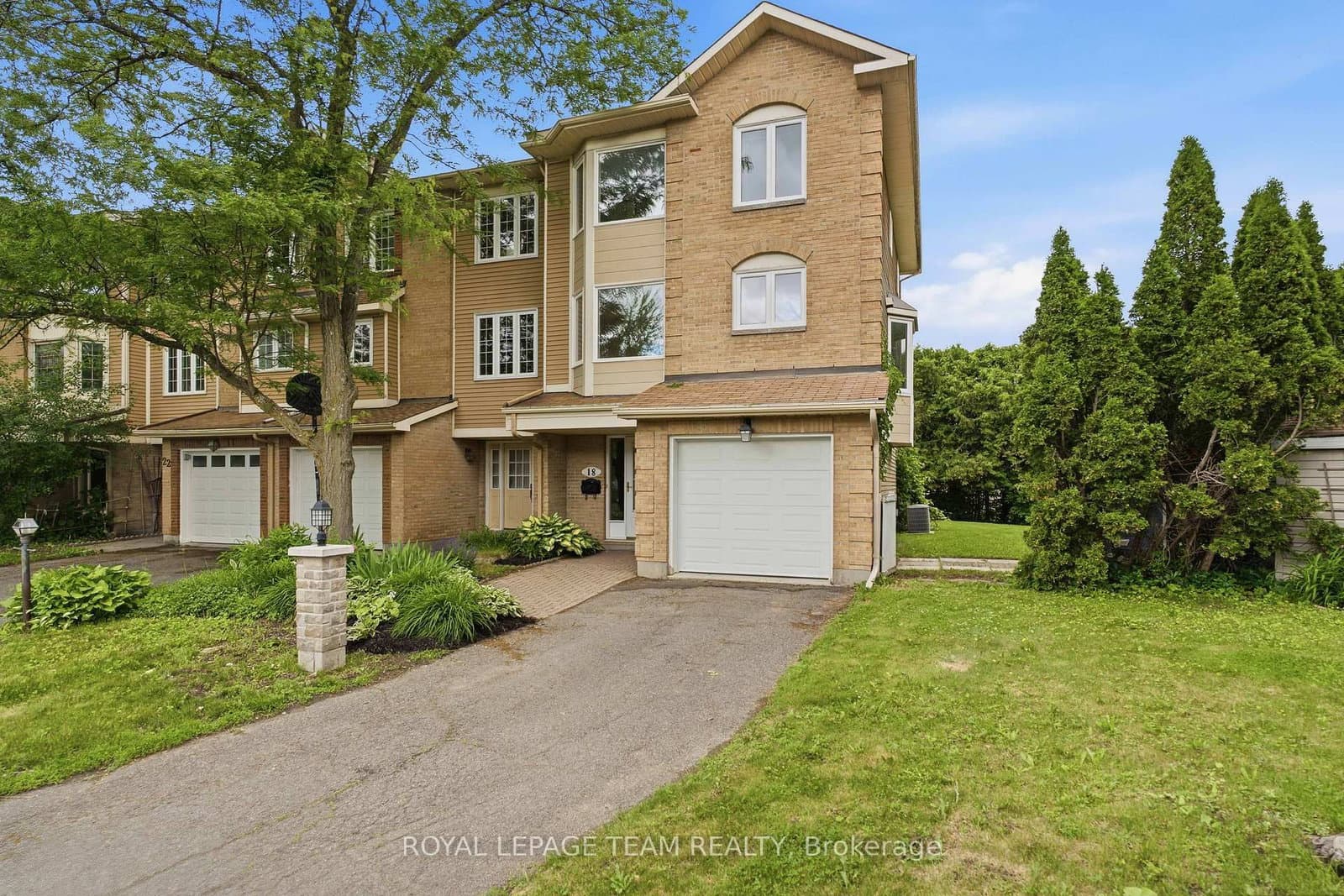 18 Arbordale Crescent, Ottawa, ON — photo 2