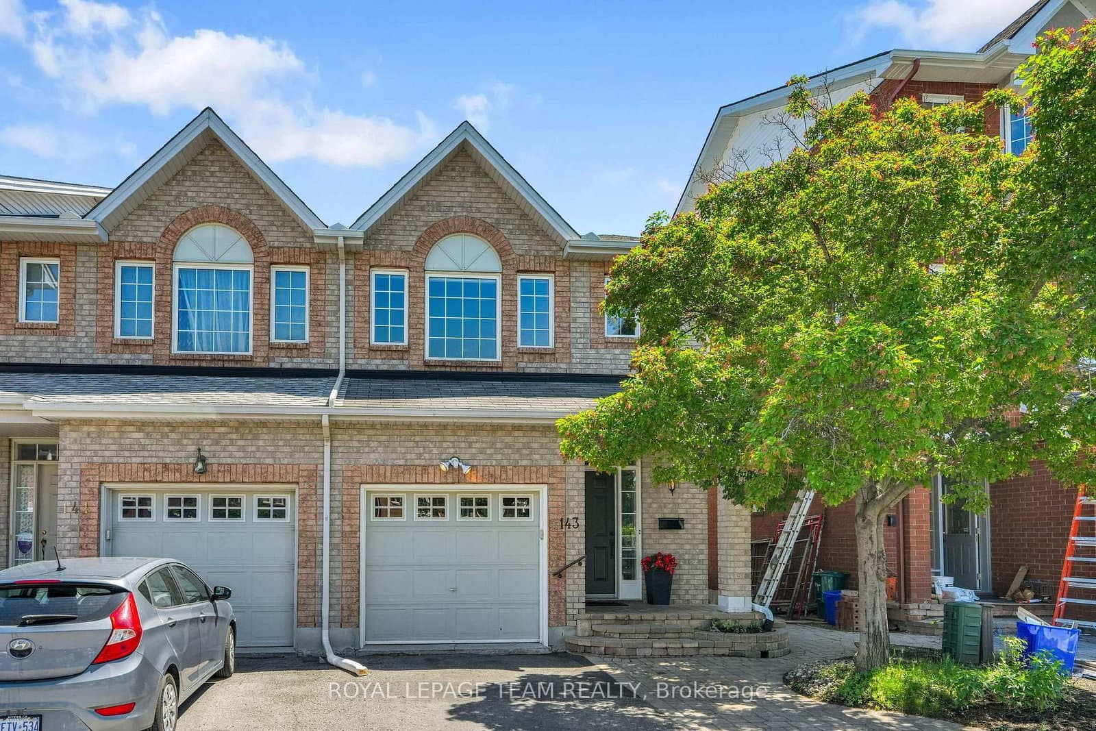 143 Tall Oak Private, Ottawa, ON