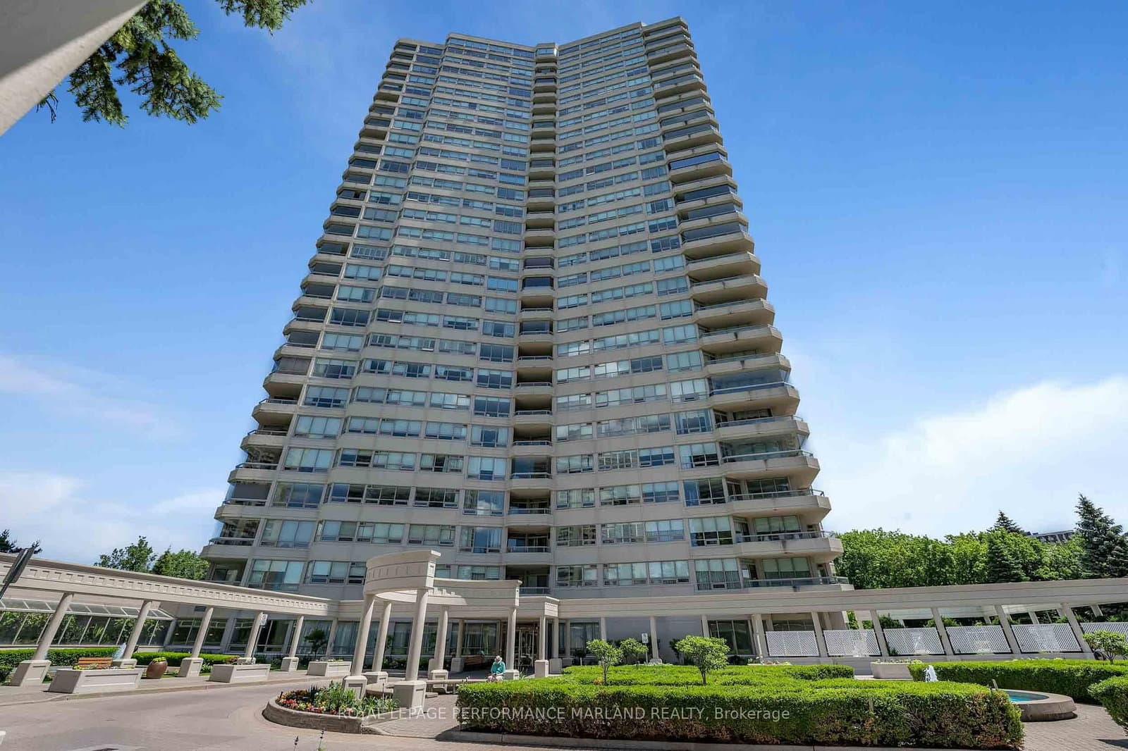 2004 - 1480 Riverside Drive, Ottawa, ON