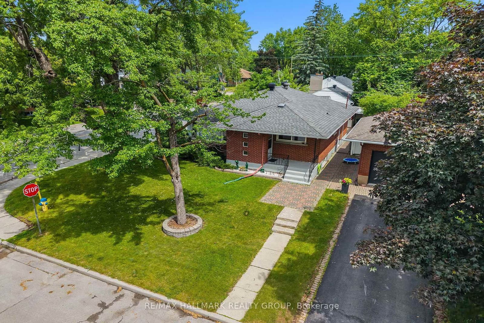 2075 Neepawa Avenue, Ottawa, ON — photo 2